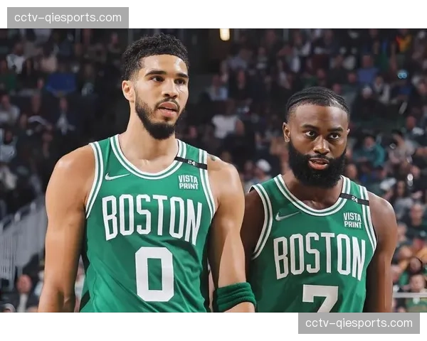 第三节转折点：塔图姆连续命中两记底角三分打停热火